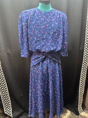 Vintage Navy Floral Tie-Front Midi Dress with Puff Sleeves
